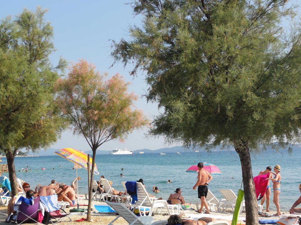 Studio Apartments With Terrace Near Sea - Angela'S Apartments Zadar Bagian luar foto